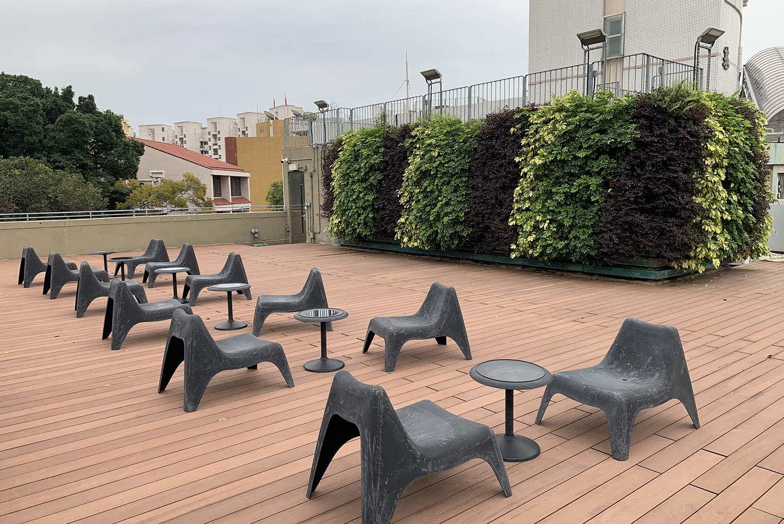 Green Wall at Sing Tao Building (L12)