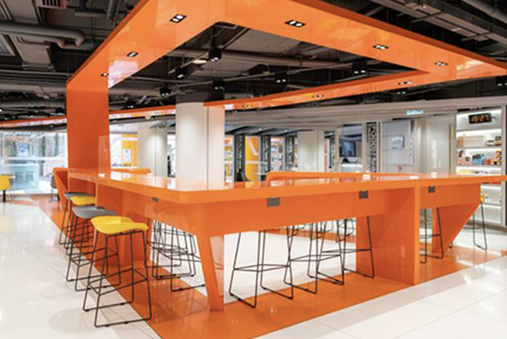 Harmony Lounge at RRS L4