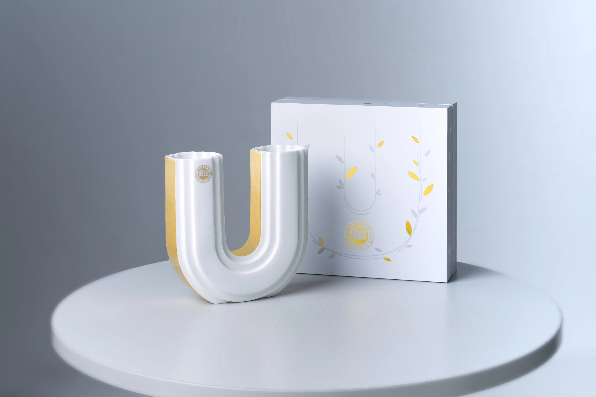 U-Vase U-shape Bone China Vase