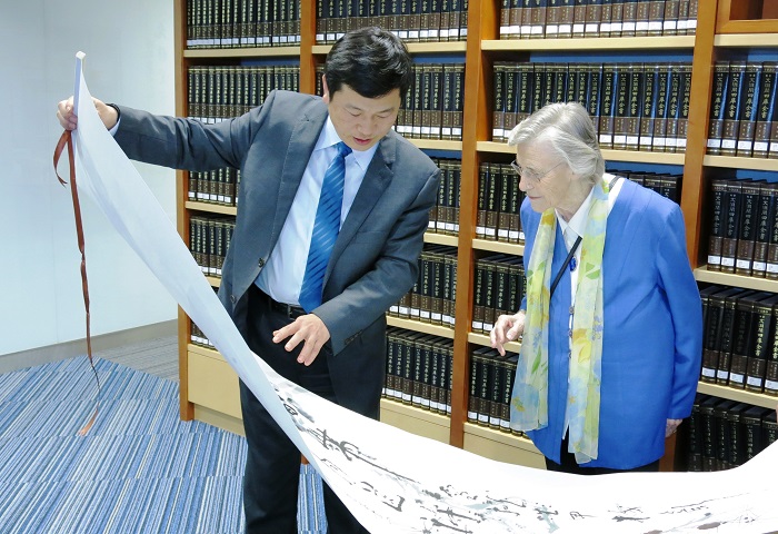 Visit of Lady Pamela Youde (10 March 2016)