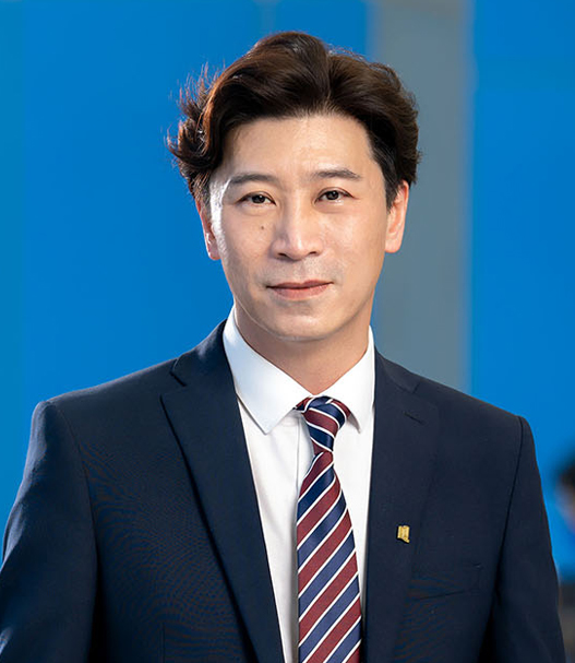 Professor Johnny Poon
